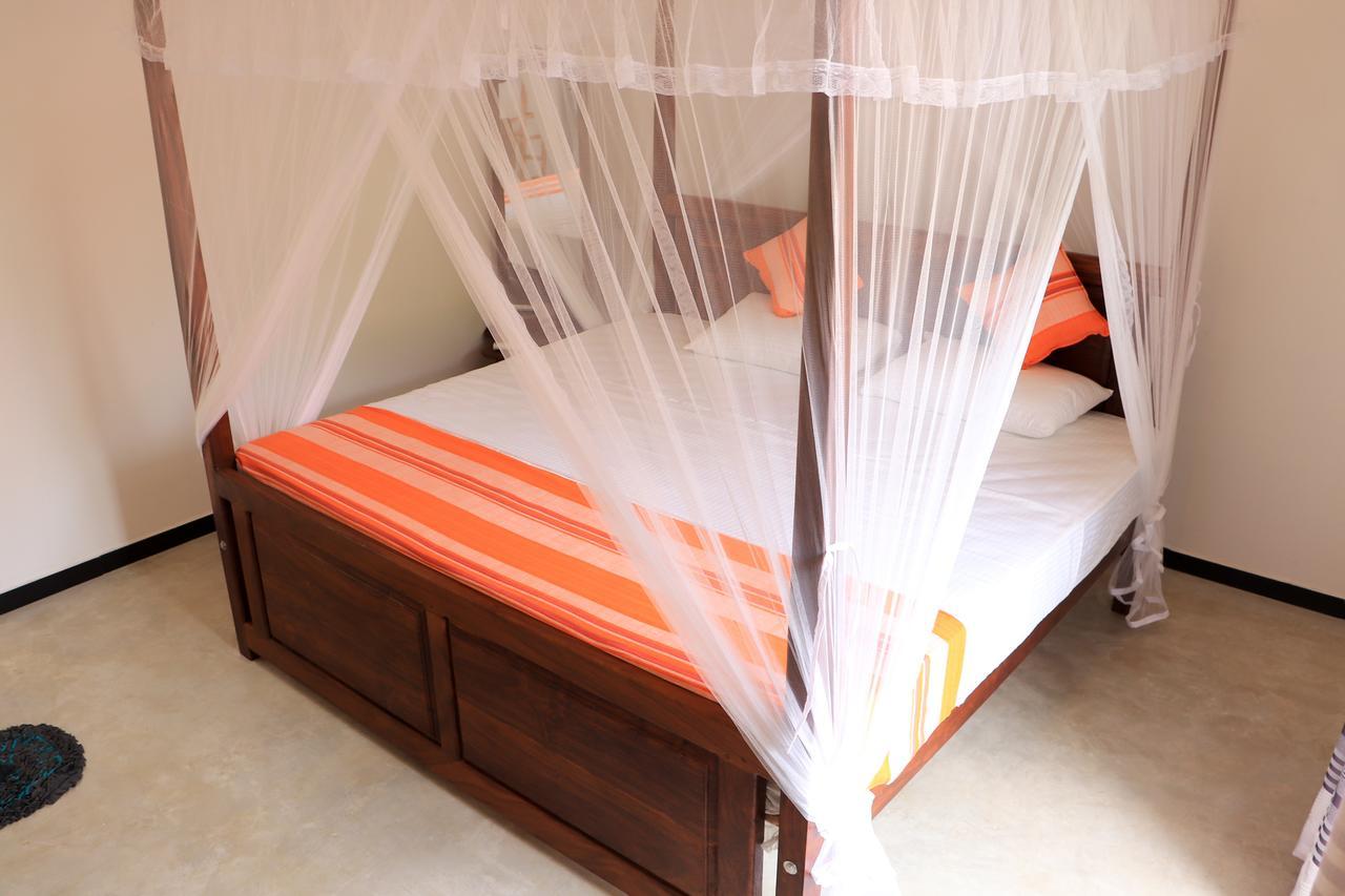 Welcome Inn Mirissa Bagian luar foto