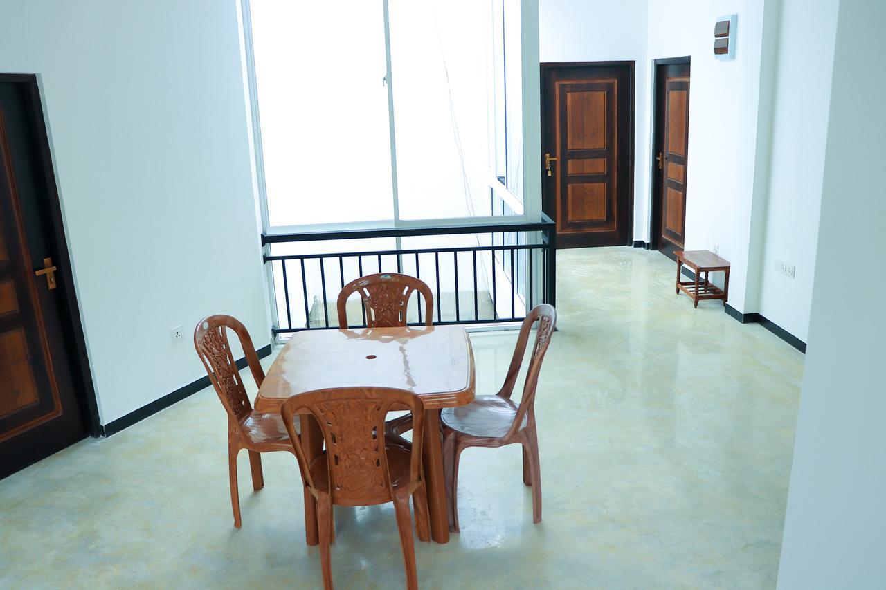 Welcome Inn Mirissa Bagian luar foto