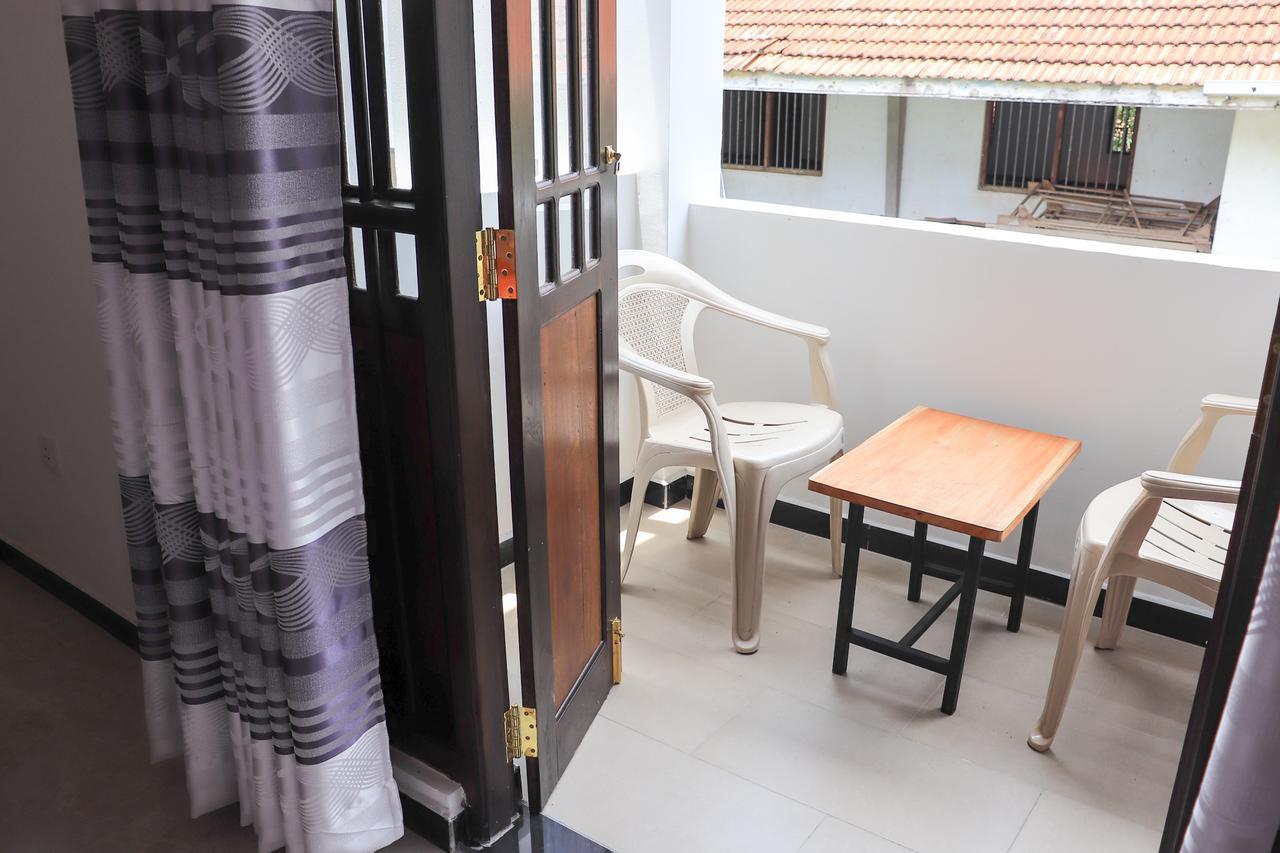 Welcome Inn Mirissa Bagian luar foto