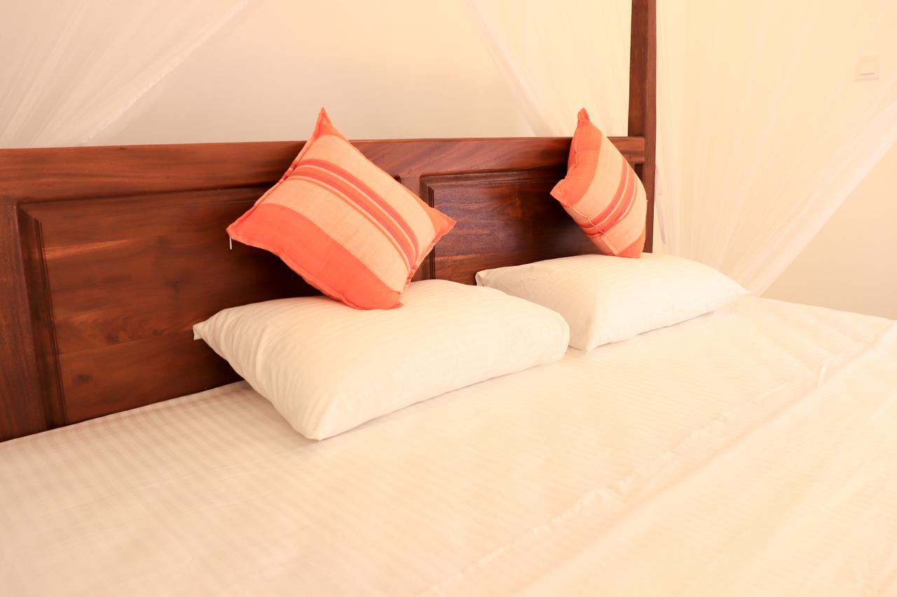 Welcome Inn Mirissa Bagian luar foto