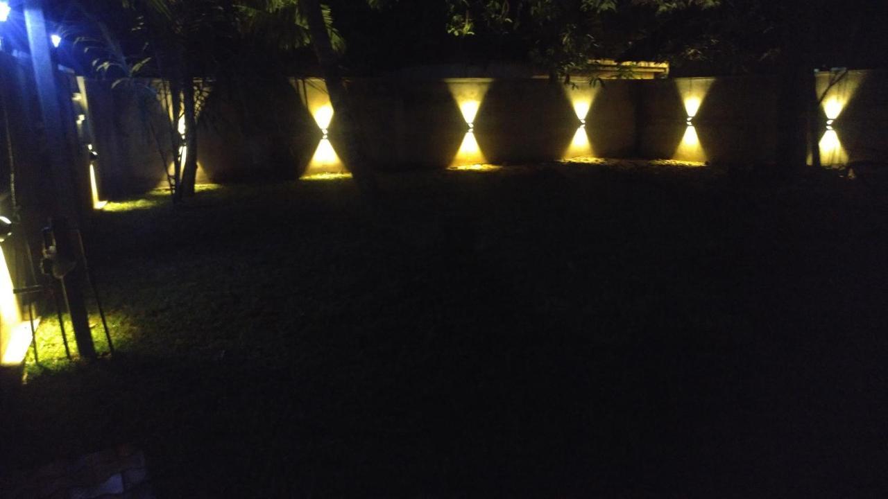 Welcome Inn Mirissa Bagian luar foto